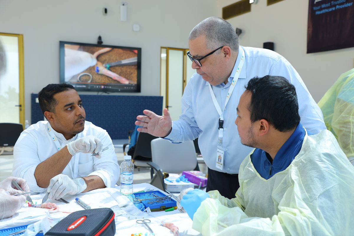 Prof. El Barbary supervising trainee surgeons during hands-on simulation, HypoLearn Jeddah 2025
